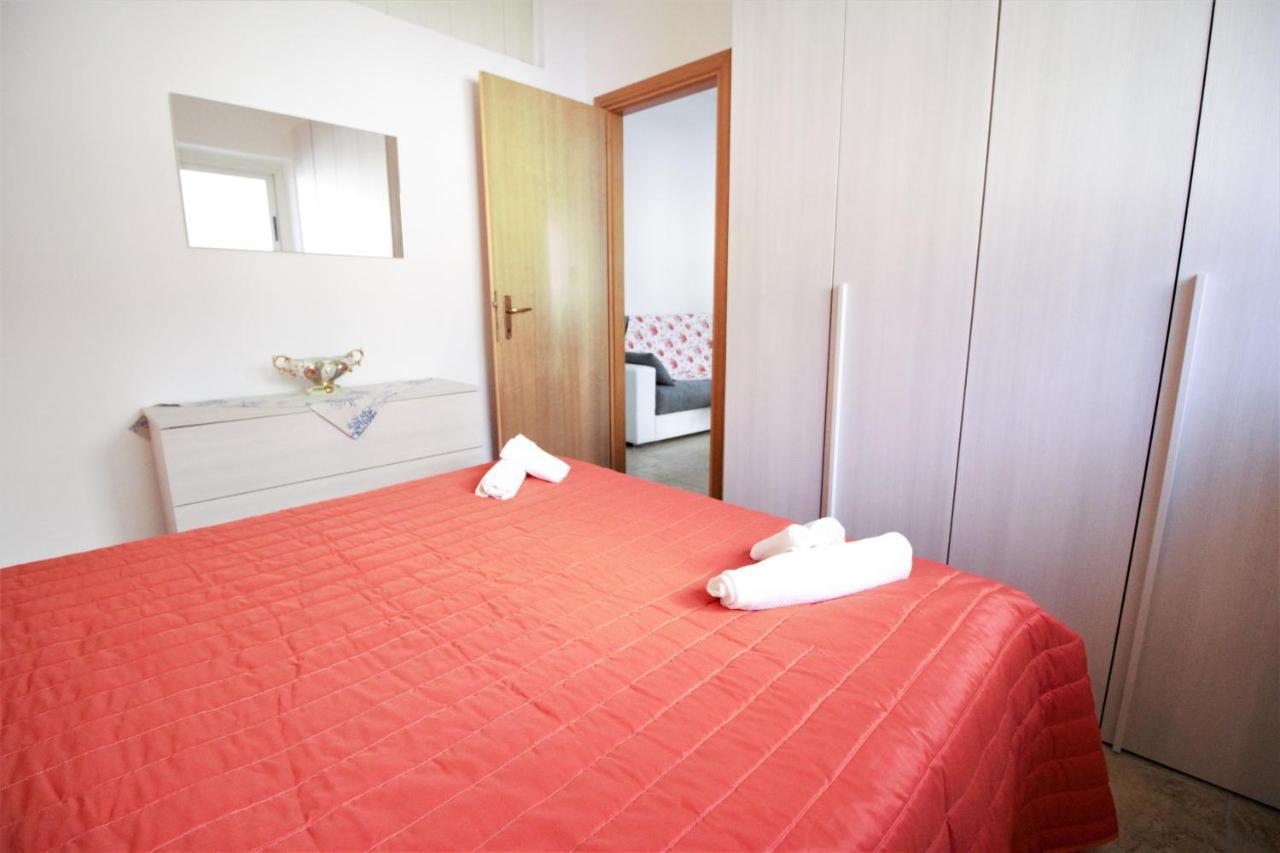 Holidaycasa Sebastiano - Grazioso Bilocale A 150 Mt Dal Mare 斯佩隆加 外观 照片