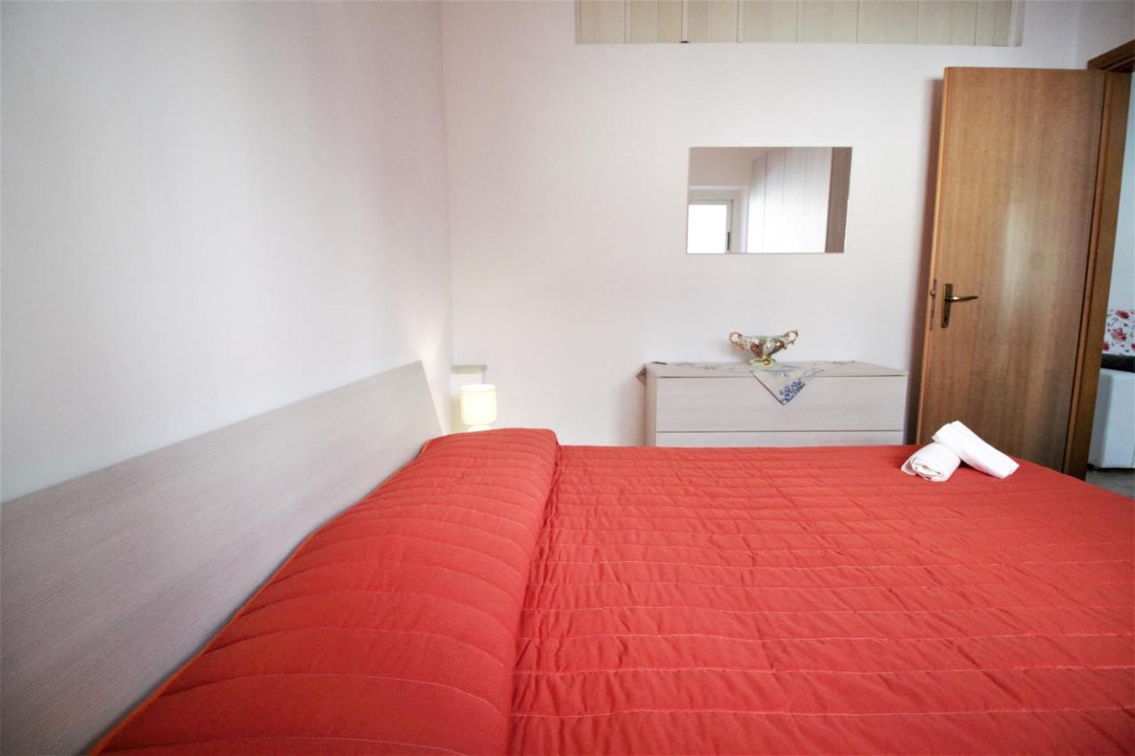 Holidaycasa Sebastiano - Grazioso Bilocale A 150 Mt Dal Mare 斯佩隆加 外观 照片